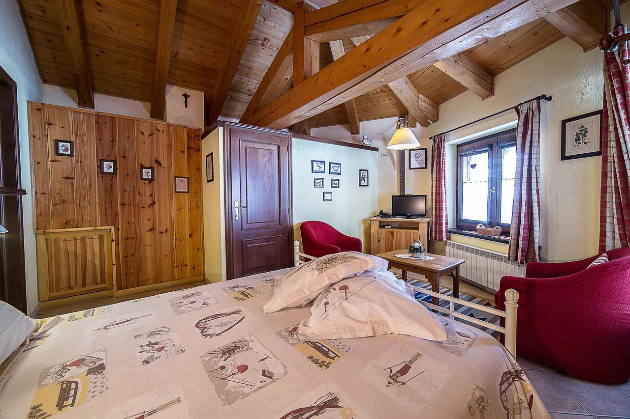 Le Thovex Bed & Breakfast La Thuile Eksteriør bilde